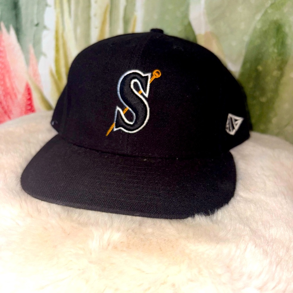 Signature Innovation Group SnapBack Hat 🌵